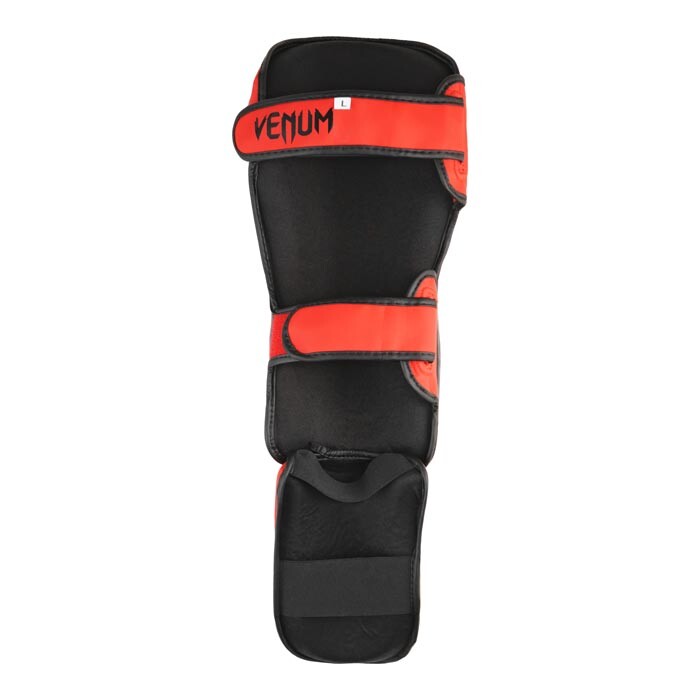 Защита ноги Venum 8825,  размеры M, L, красный.